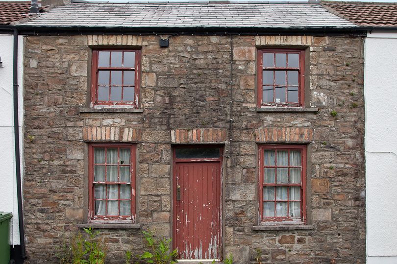 old cottage sash windows